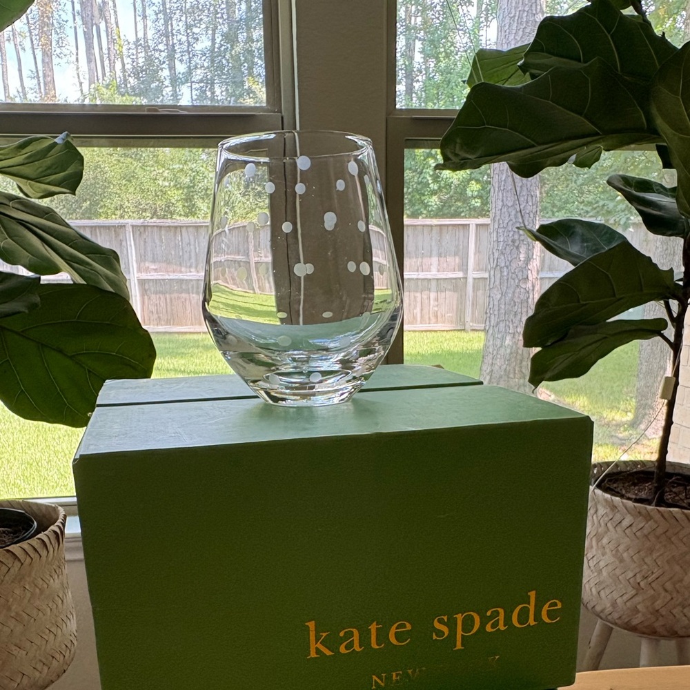Kate Spade Larabee Dot Stemless Wine Glasses Set of 4 (2 sets available)